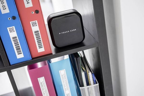 Produktbild: Brother VC-500W Etiketten-Drucker ZINK&trade; 313 x 313 dpi Etikettenbreite (max.): 50 mm USB, WLAN