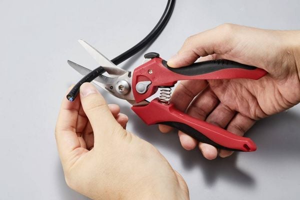 Produktbild: TOOLCRAFT TO-9625920 Universalschere 200mm