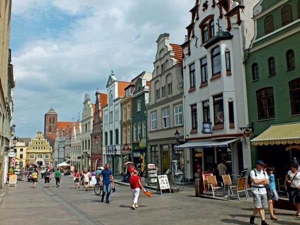 Produktbild: CALVENDO Puzzle Einkaufen in der Kr&auml;merstra&szlig;e | 1000 Teile Lege-Gr&ouml;&szlig;e 64x48cm Foto-Puzzle f&uuml;r gl&uuml;ckliche Stunden