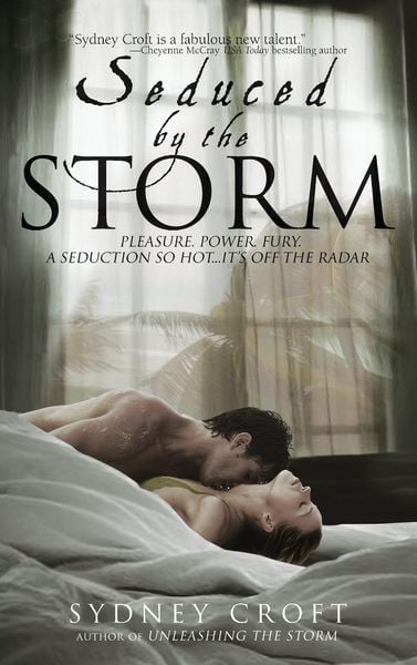 Produktbild: Seduced by the Storm