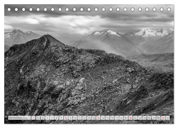 Produktbild: Bergpixels Schwarz-Wei&szlig;e Gebirgstr&auml;ume (Tischkalender 2026 DIN A5 quer), CALVENDO Monatskalender