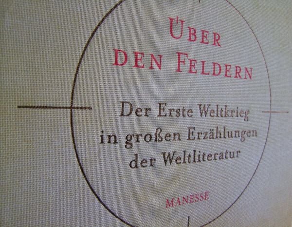 Produktbild: &Uuml;ber den Feldern