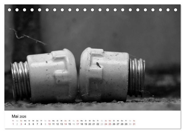 Produktbild: Helden der Arbeit - Alte Arbeitsmittel des Ruhrgebiets (Tischkalender 2026 DIN A5 quer), CALVENDO Monatskalender