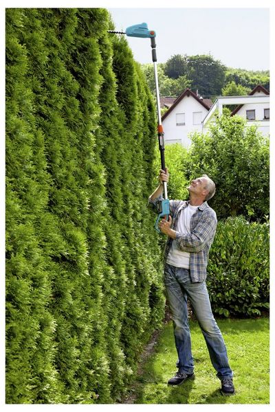 Produktbild: GARDENA GARDENA Akku-Teleskop-Heckenschere THS 42/18V P4A Ready-To-Use Set Akku Teleskop-Heckenschere inkl. Akku, inkl. Ladeger&auml;t 18 V Li-Ion