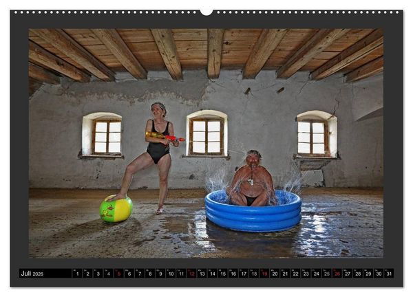 Produktbild: GSCHEIT BLED - Humorfotografie (hochwertiger Premium Wandkalender 2026 DIN A2 quer), Kunstdruck in Hochglanz