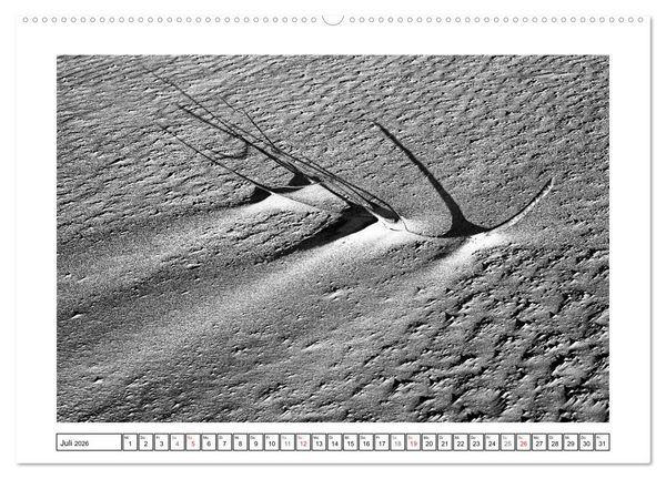 Produktbild: Am Strand von St. Peter-Ording SCHWARZ-WEISS (hochwertiger Premium Wandkalender 2026 DIN A2 quer), Kunstdruck in Hochglanz