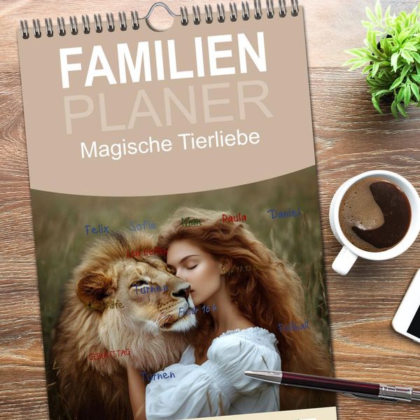 Produktbild: Familienplaner 2026 - Magische Tierliebe mit 5 Spalten (Wandkalender, 21 x 45 cm) CALVENDO
