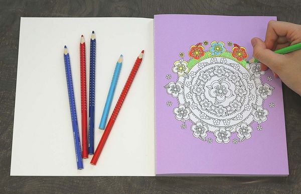 Produktbild: Mandala-Maltr&auml;ume: Bezaubernde Bl&uuml;ten