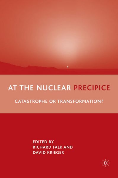 Produktbild: At the Nuclear Precipice