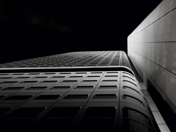 Produktbild: Silvertower, Fine Art (Puzzle)