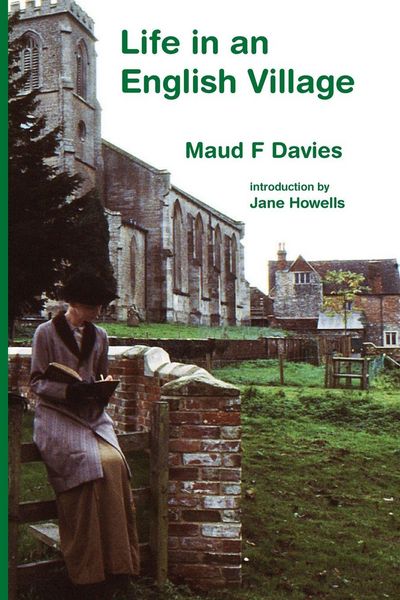Produktbild: Life in an English Village