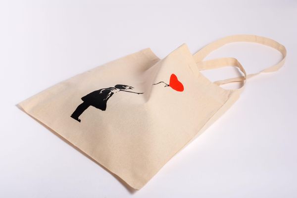 Produktbild: Umh&auml;ngetasche Banksy Girl with Balloon