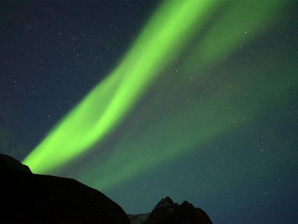 Produktbild: CALVENDO Puzzle Ein Motiv aus dem Kalender Nordlicht-Zauber auf den Lofoten. Aurora borealis | 1000 Teile Lege-Gr&ouml;&szlig;e 64x48cm Foto-Puzzle f&uuml;r gl&uuml;ckliche Stunden