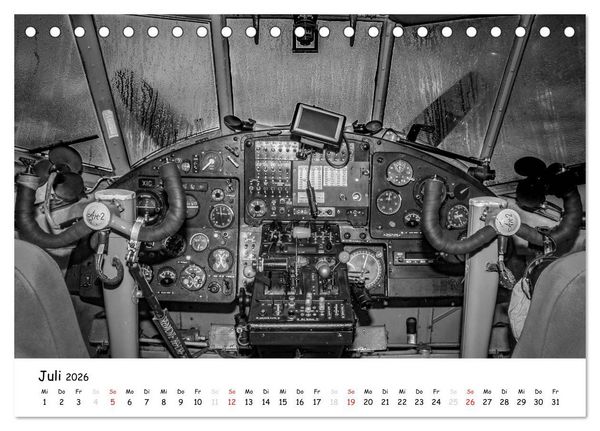 Produktbild: Flight deck - das beste B&uuml;ro (Tischkalender 2026 DIN A5 quer), CALVENDO Monatskalender