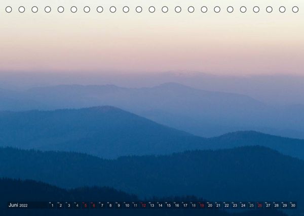 Produktbild: Nebelberge - Zauberhafte Bergwelten (Tischkalender 2022 DIN A5 quer)
