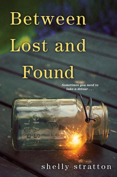 Produktbild: Between Lost and Found