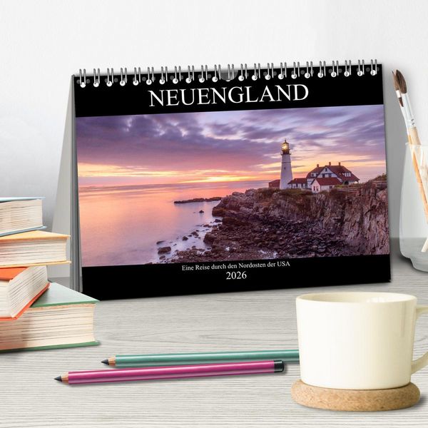 Produktbild: NEUENGLAND - Eine Reise durch den Nordosten der USA (Tischkalender 2026 DIN A5 quer), CALVENDO Monatskalender