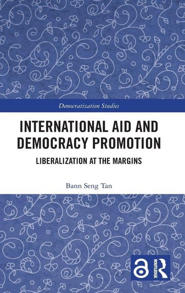 Produktbild: International Aid and Democracy Promotion