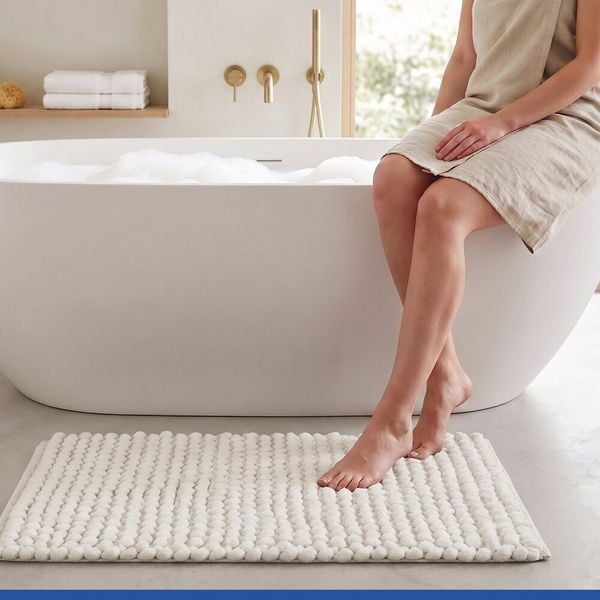 Produktbild: Badteppich Mod. Solivo Wei&szlig;, 50 x 80 cm, rutschfest und waschbar bis 30 &deg;C