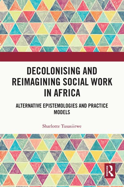 Produktbild: Decolonising and Reimagining Social Work in Africa