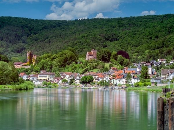 Produktbild: CALVENDO Puzzle Neckarsteinach - Die Vierburgenstadt 1000 Teile Puzzle quer | 1000 Teile Lege-Gr&ouml;&szlig;e 64 &times; 48 cm Foto-Puzzle f&uuml;r gl&uuml;ckliche Stunden