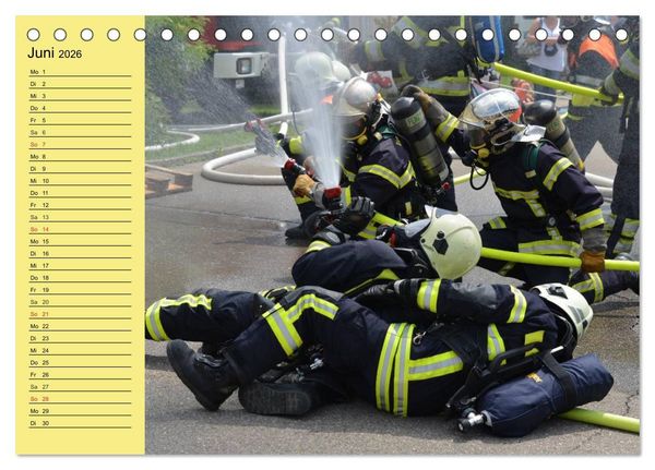 Produktbild: Die Feuerwehr. U.S. Firefighter im Einsatz (Tischkalender 2026 DIN A5 quer), CALVENDO Monatskalender
