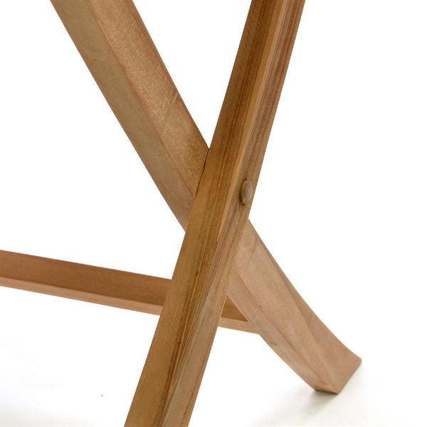 Quadratischer Tisch behandelt