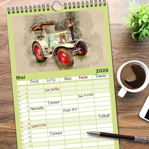 Produktbild: Familienplaner 2026 - Traktoren f&uuml;r Liebhaber mit 5 Spalten (Wandkalender, 21 x 45 cm) CALVENDO