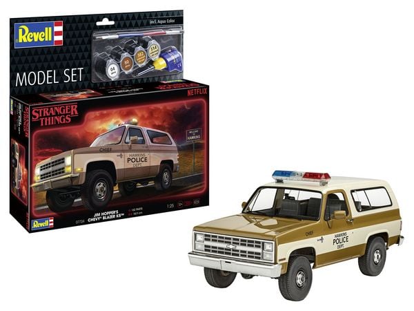 Model Set Stranger Things Chevrolet K5 Blazer, Revell Modellbausatz mit Basiszubehör