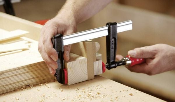 Produktbild: BESSEY Temperguss-Schraubzwinge TPN40S12BE