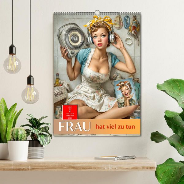Produktbild: Frau hat viel zu tun (Wandkalender 2026 DIN A2 hoch), CALVENDO Monatskalender