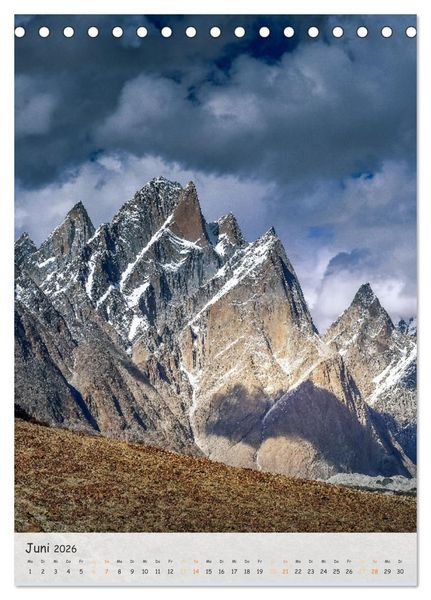 Produktbild: Bergriesen des Karakorum (Tischkalender 2026 DIN A5 hoch), CALVENDO Monatskalender