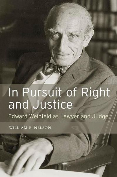 Produktbild: In Pursuit of Right and Justice