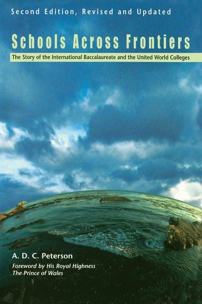 Produktbild: Schools Across Frontiers
