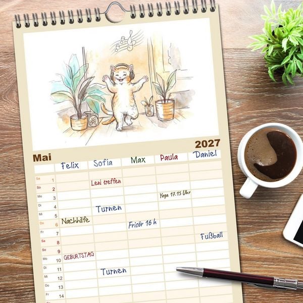 Produktbild: Familienplaner 2027 - Kleine Schnurr-Momente f&uuml;rs Herz mit 5 Spalten (Wandkalender, 21 x 45 cm) CALVENDO
