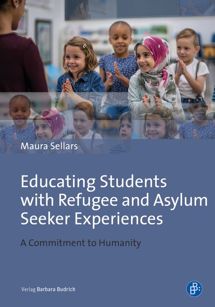 Produktbild: Educating Students with Refugee and Asylum Seeker Experiences