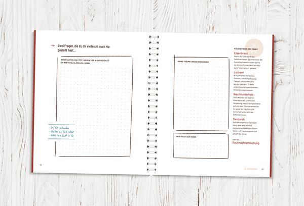 Produktbild: Die Rauhn&auml;chte - Im Fluss der Zeiten: Ein Workbook f&uuml;r die 12 heiligen N&auml;chte mit viel Raum f&uuml;r eigene Notizen