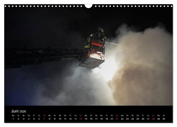 Produktbild: FEUERWEHR IM EINSATZ (Wandkalender 2026 DIN A3 quer), CALVENDO Monatskalender
