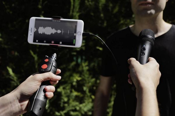 Produktbild: Handymikrofon IK Multimedia iRig Mic HD 2 &Uuml;bertragungsart (Details):Kabelgebunden inkl. Kabel, inkl. Tasche, inkl. Stativ