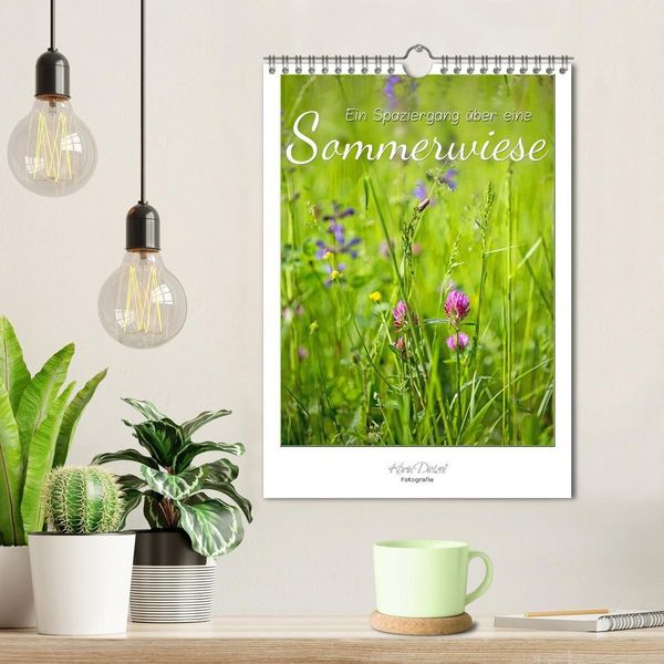 Produktbild: Ein Spaziergang &uuml;ber eine Sommerwiese (Wandkalender 2027 DIN A4 hoch), CALVENDO Monatskalender