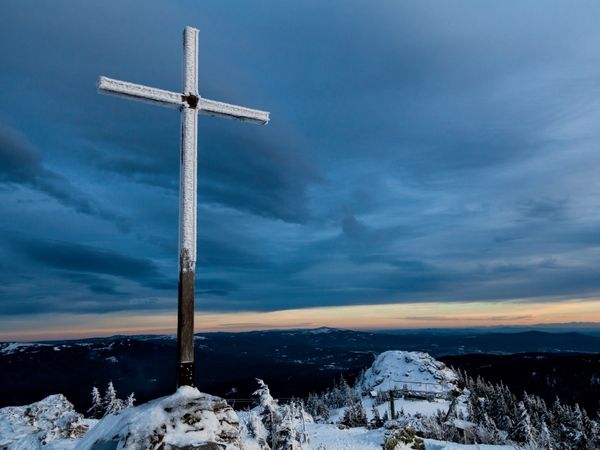 Produktbild: CALVENDO Puzzle Gipfelkreuz Gro&szlig;er Arber | 1000 Teile Lege-Gr&ouml;&szlig;e 64x48cm Foto-Puzzle f&uuml;r gl&uuml;ckliche Stunden