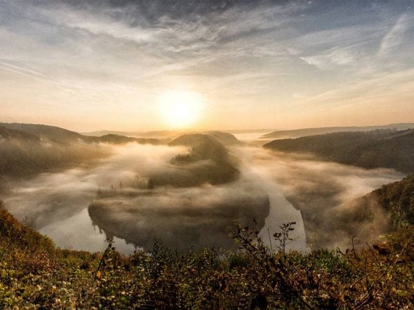 Produktbild: CALVENDO Puzzle Sonnenaufgang an der Saarschleife | 1000 Teile Lege-Gr&ouml;&szlig;e 64x48cm Foto-Puzzle f&uuml;r gl&uuml;ckliche Stunden