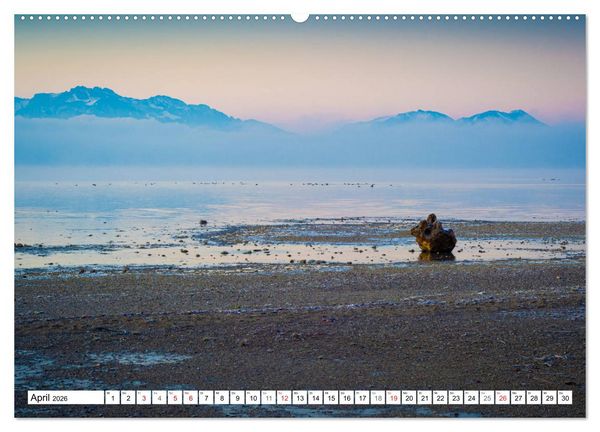 Produktbild: Der Chiemsee - Ansichten zum Tr&auml;umen (Wandkalender 2026 DIN A2 quer), CALVENDO Monatskalender