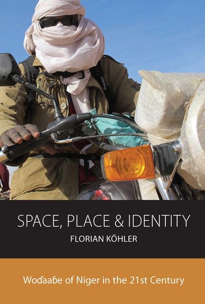 Produktbild: Space, Place and Identity