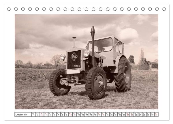 Produktbild: Von Lanz Bulldog bis Hanomag Traktor - Klassiker 1926 - 1975 (Tischkalender 2026 DIN A5 quer), CALVENDO Monatskalender