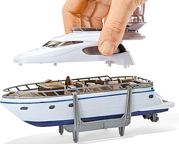 Produktbild: Siku 1849 Schwertransport mit Yacht