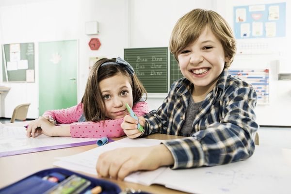 Produktbild: STABILO Rechtsh&auml;nder-Griffst&uuml;ck f&uuml;r ergonomischen Schulf&uuml;ller mit Anf&auml;nger-Feder A -   EASYbirdy in schwarz