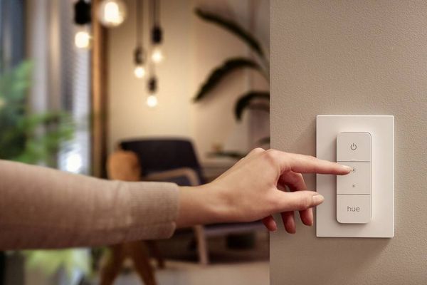 Produktbild: Philips Hue Deckenstrahler 8720169320055 Pillar GU10 Warmwei&szlig;, Neutralwei&szlig;, Tageslichtwei&szlig;