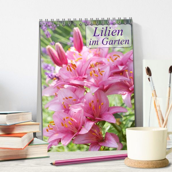 Produktbild: Lilien im Garten (Tischkalender 2026 DIN A5 hoch), CALVENDO Monatskalender