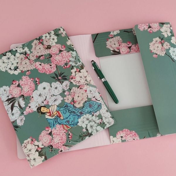 Produktbild: Sammelmappe de Luxe A4, Geisha ruhend